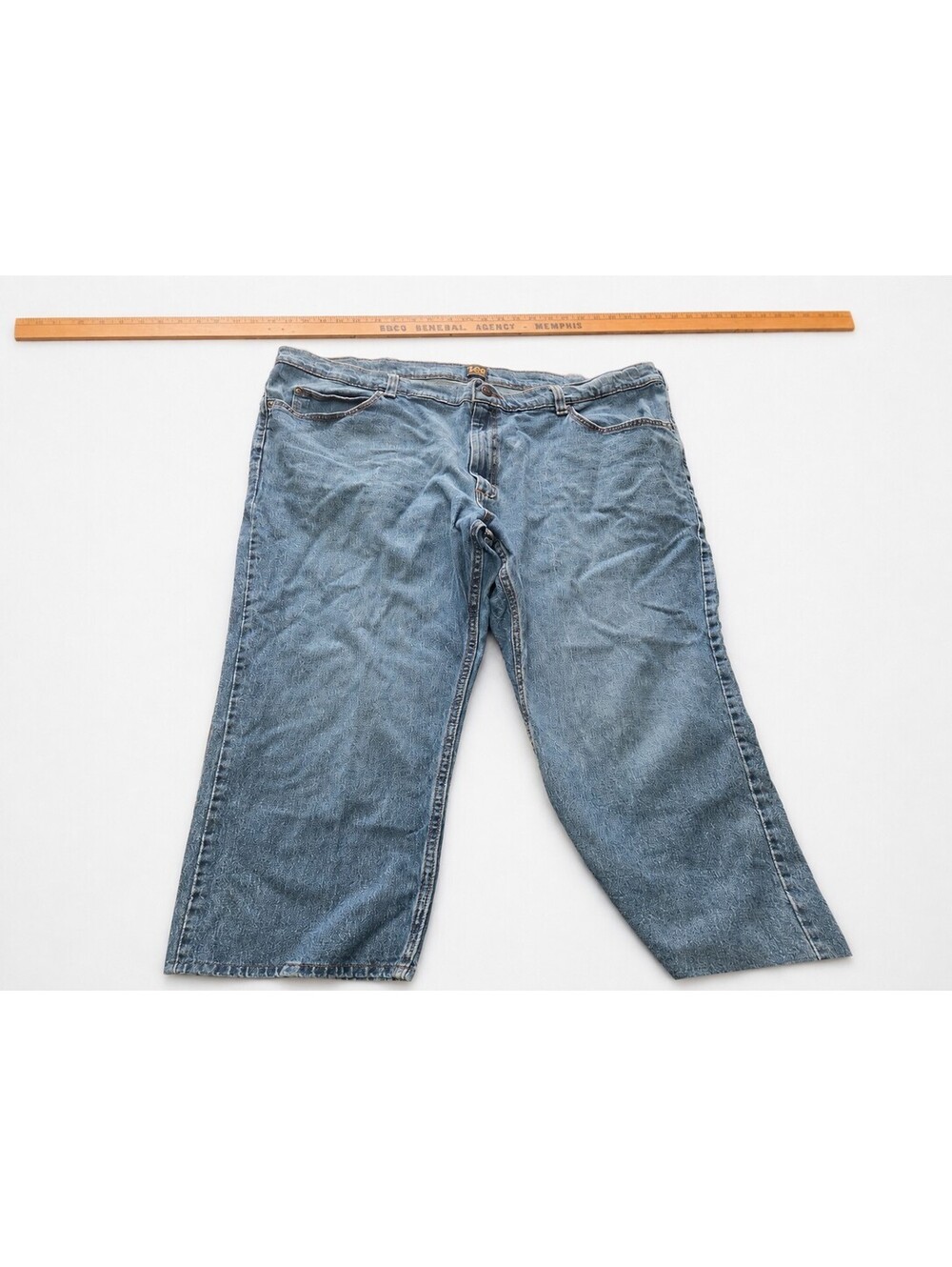 Lee Relaxed Fit Men’s Jeans 46x30 Medium Wash Blue Denim Stretch Straight Leg